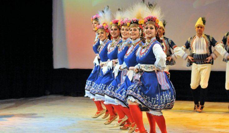 Фолклорен танцов ансамбъл Жар
