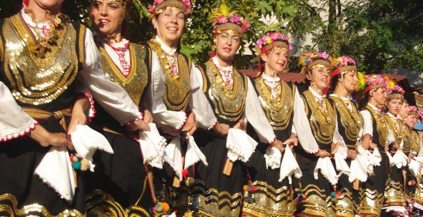 Фолклорен танцов ансамбъл Жар в Словакия