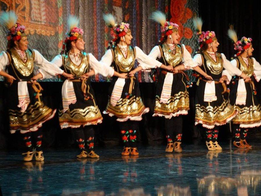 Фолклорен танцов ансамбъл Жар